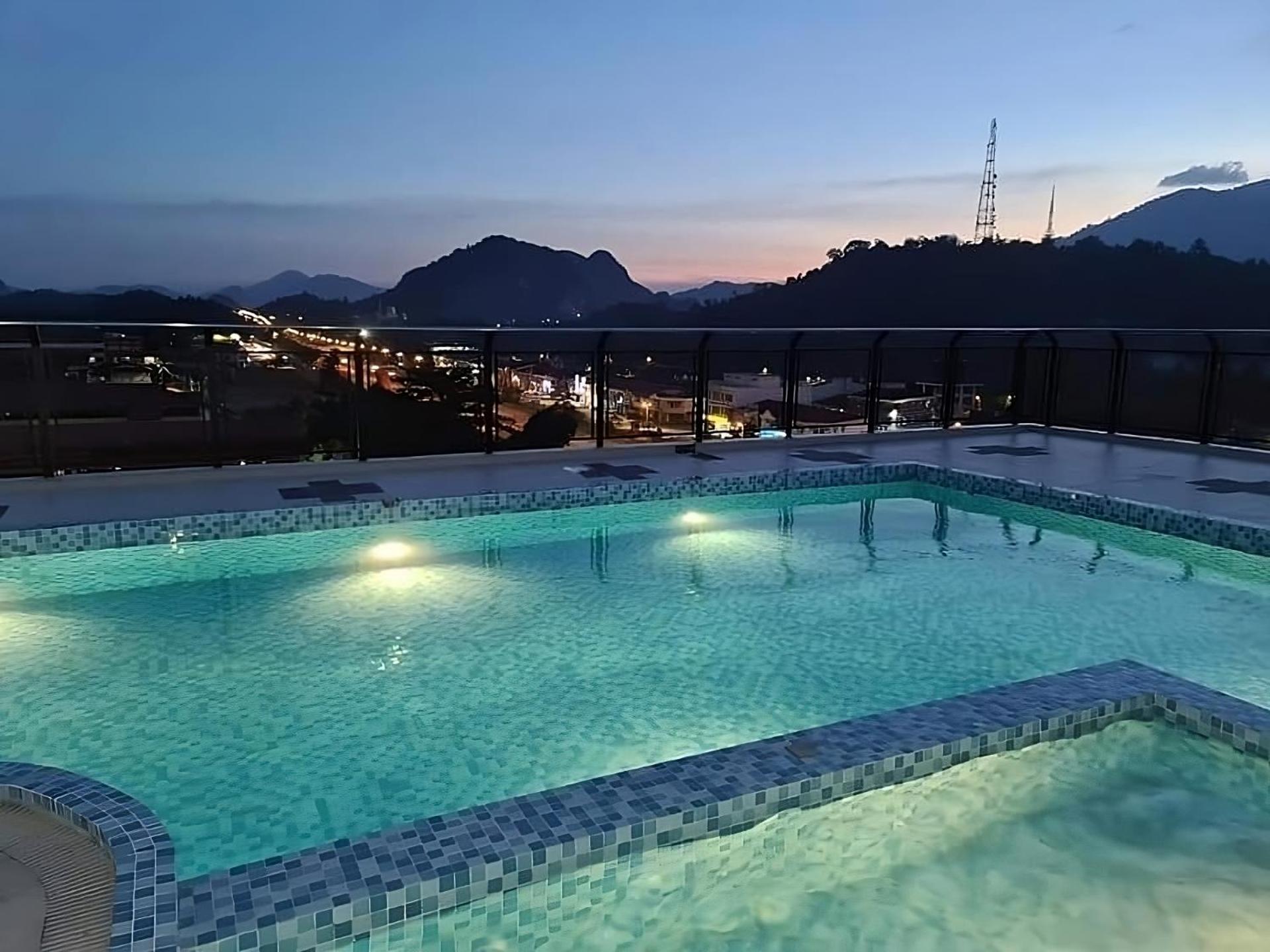 Homestay Studio Apartment Bentara Suite, Kompleks Mutiara Gua Musang Zewnętrze zdjęcie